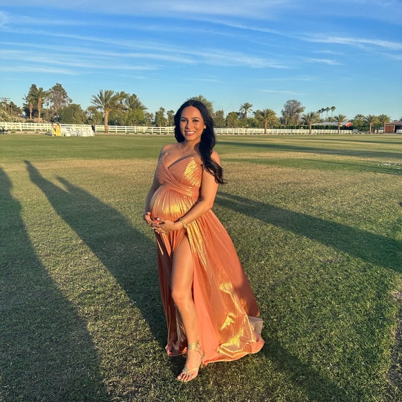 Formal dress - Picture 3 of 7